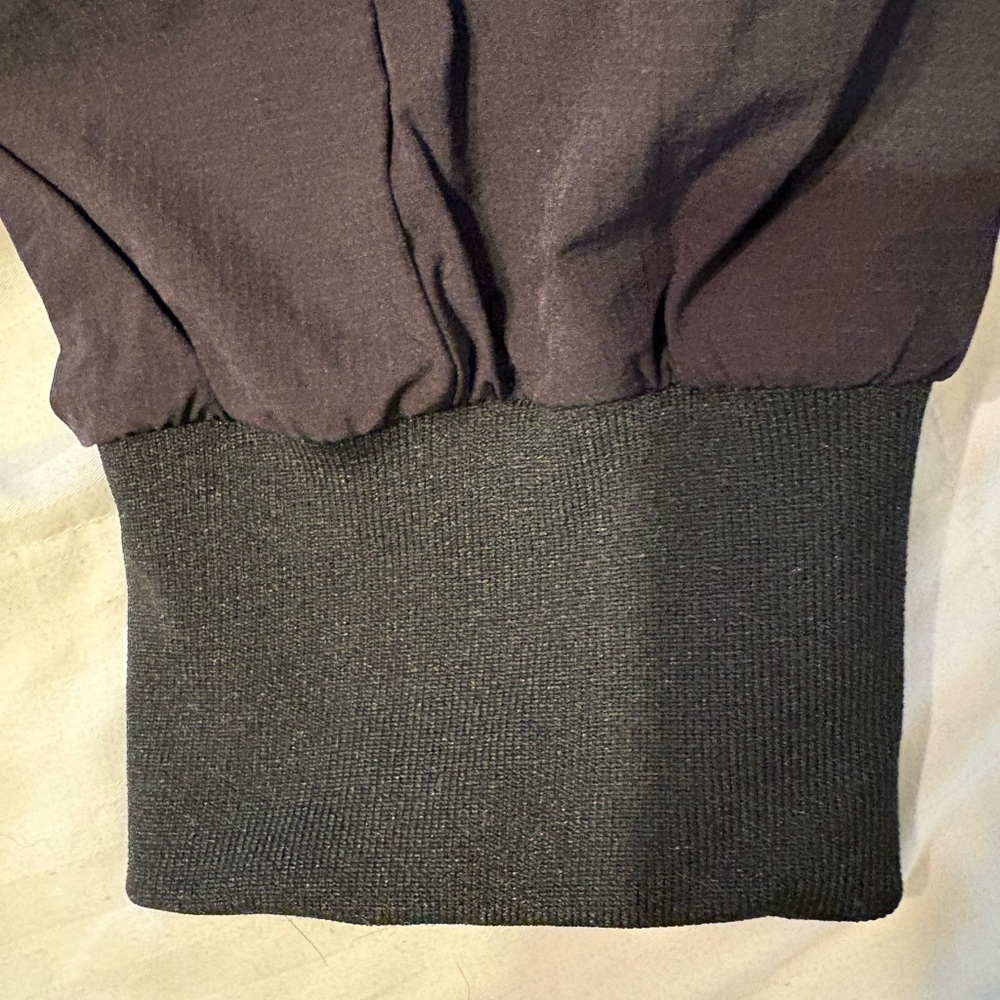 Men's Black Cargo Pants. NWT.  XL - Picture 3 of 8